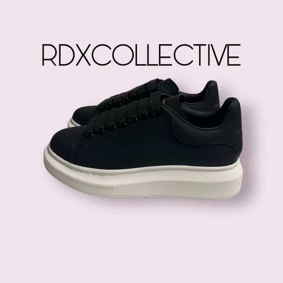 Alexander McQueen Larry Trainer Black White Women Size 8...